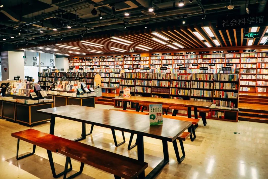 待阴霾散去我们一起去看海,待阴霾散去看春暖花开