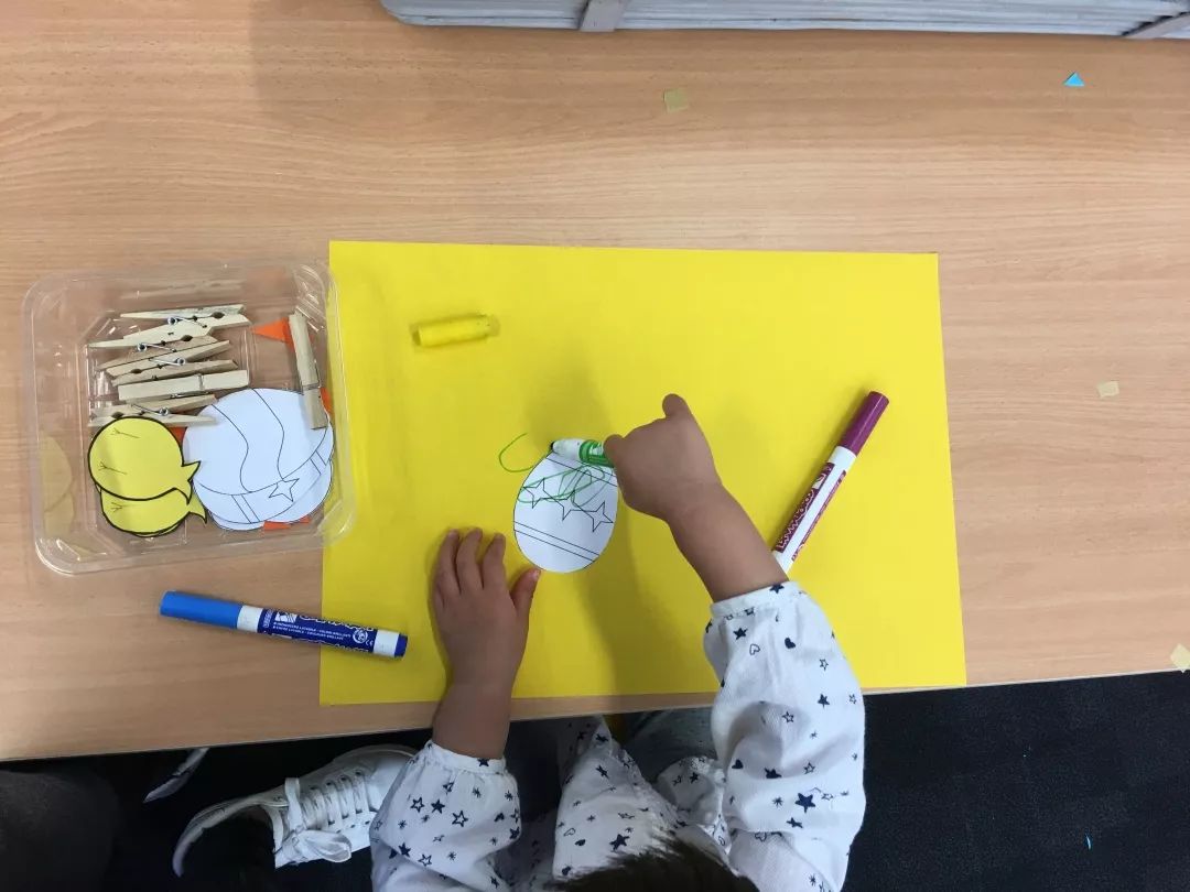 不用花钱就能玩的儿童游戏,十个小朋友玩游戏