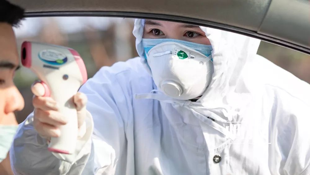 抗疫路上我们与时间赛跑,生命和时间赛跑抗疫