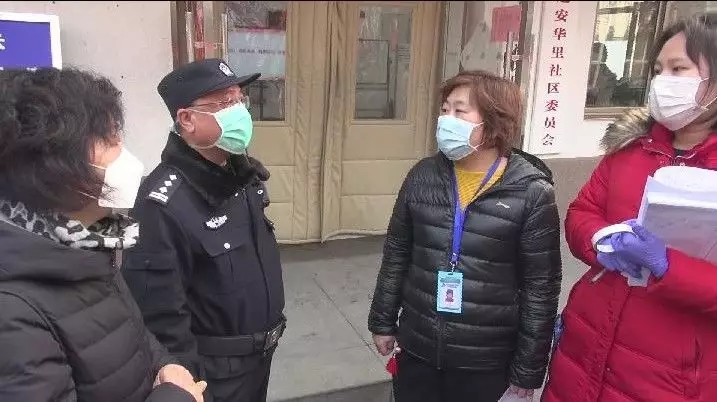 实拍！代购、买菜、测体温……4100余名“副书记”的战“疫”行程