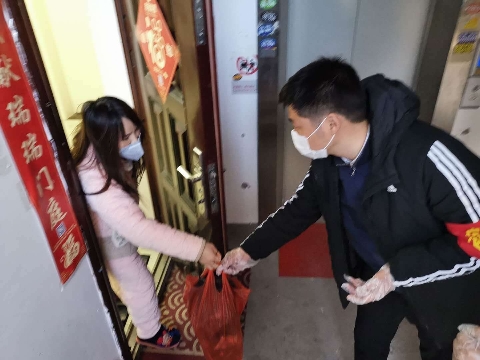 沈丘“应急人”申志强：“疫”线上甘做“专职跑腿员”