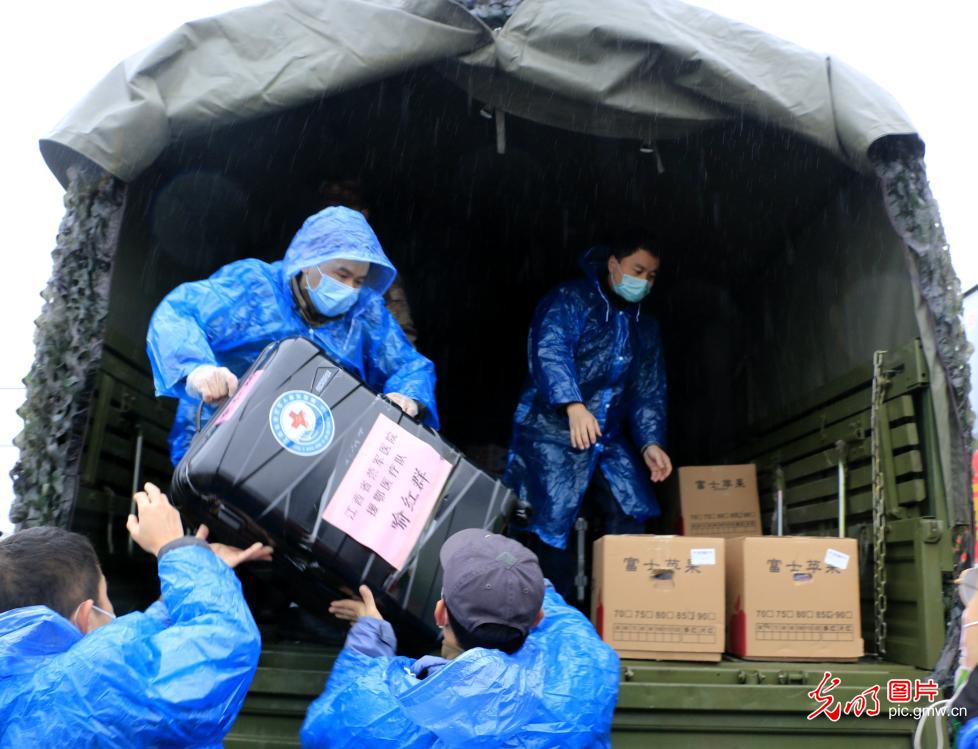 同心战疫使命担当在一线,同心战疫退役军人显本色