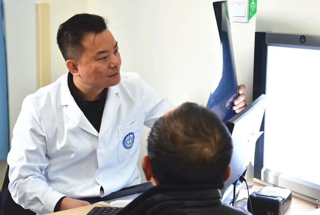 冒牌华西医院,假冒的公立医院