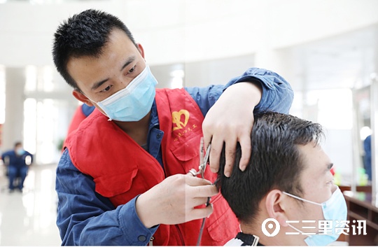 大疫无情人间有爱,大疫无情厚德有爱