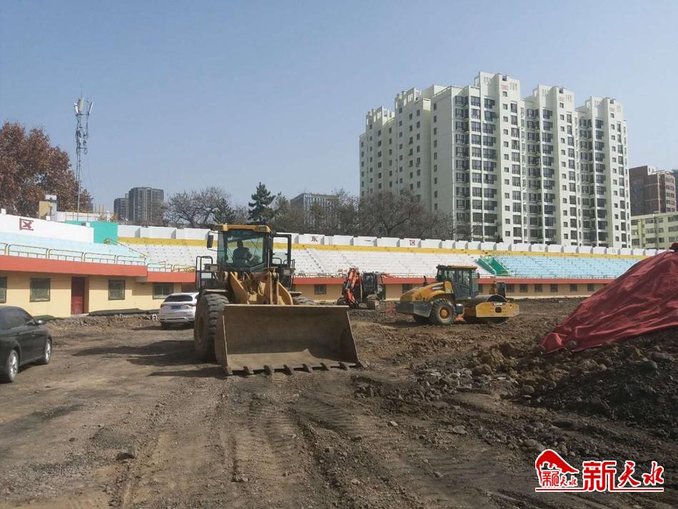 天水：南山体育场“美妆美体”正当时