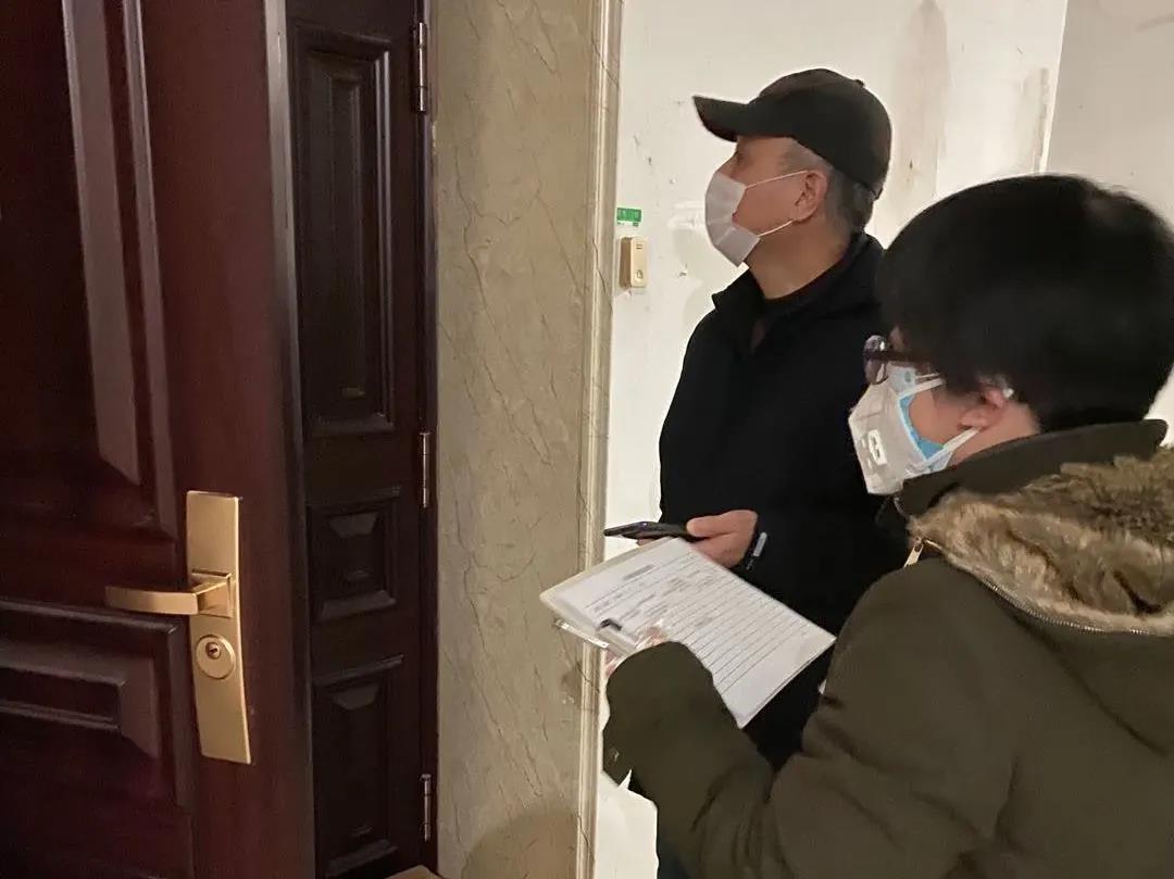 打好人民战“疫”上海80后“小巷总理”的“三种*器武**”