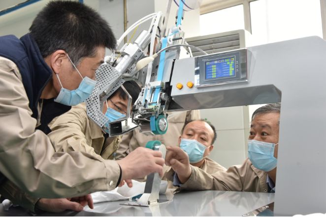 最新全自动口罩生产设备价格,口罩生产机器视频大全