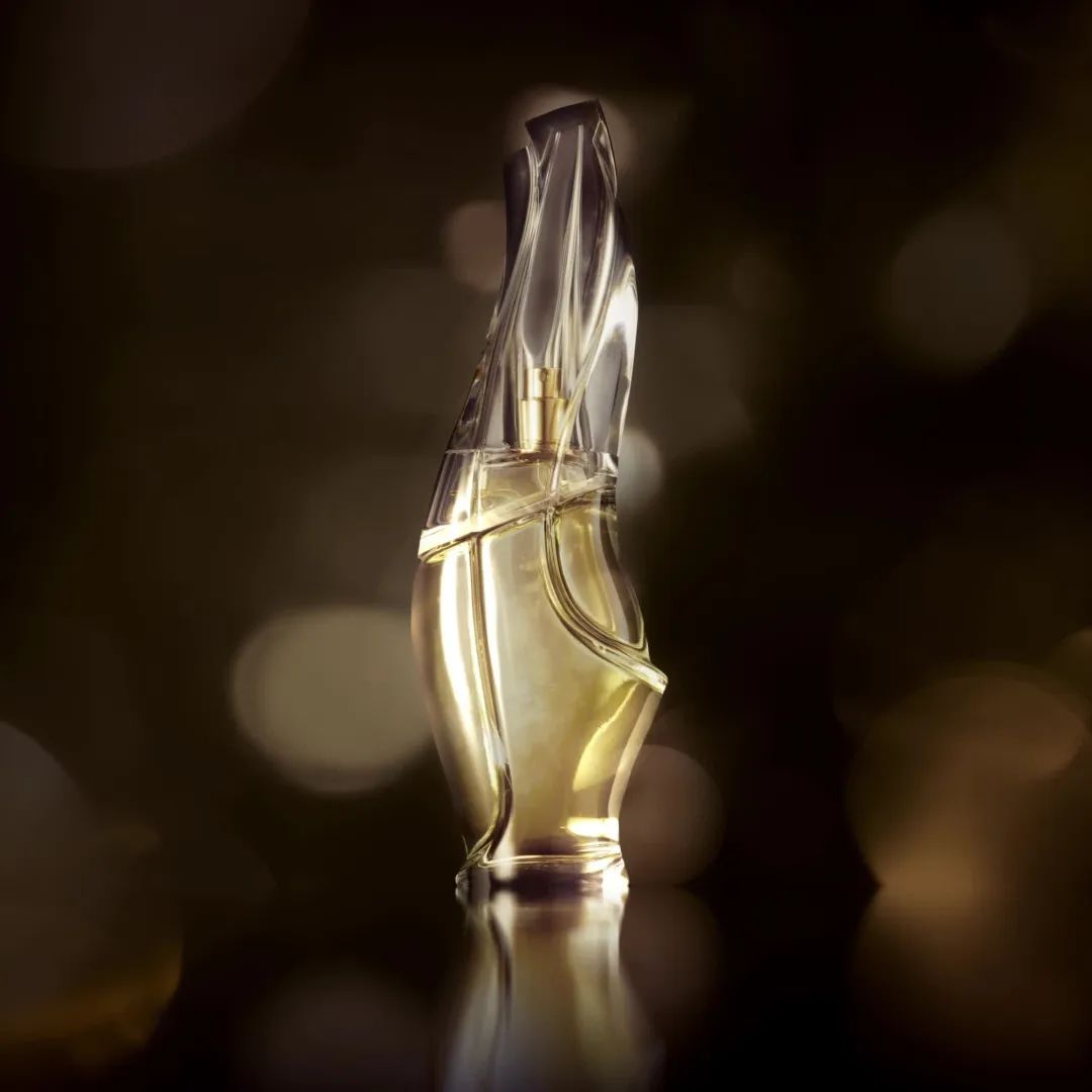 寻香|五彩斑斓的黑算什么,来见识一下五光十色的白