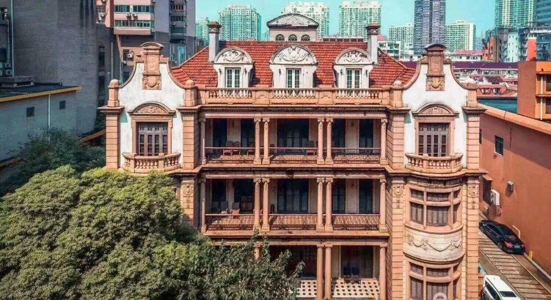 揭秘天价房交易，上海1.5亿豪宅主人现身