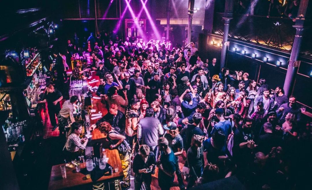 直男蹦迪搭讪行为大赏