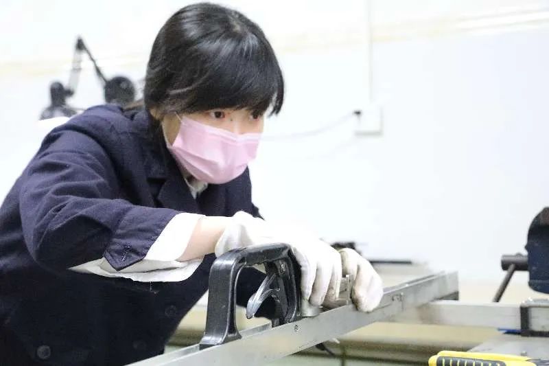 “90后”女计量员夏珊:辣妹子的“毫米之争”