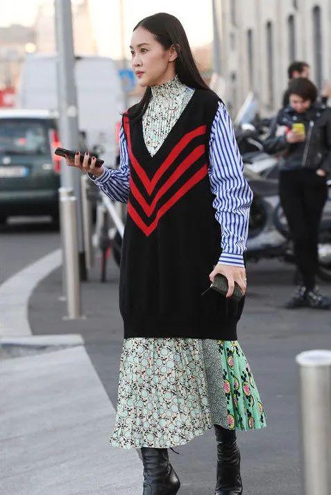 zara鑳屽績绌挎惌,zara鐗涗粩鑳屽績绌挎惌