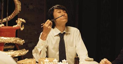 为了方便自己吃饭做了一个机器,日本人为了吃饭设计的神器