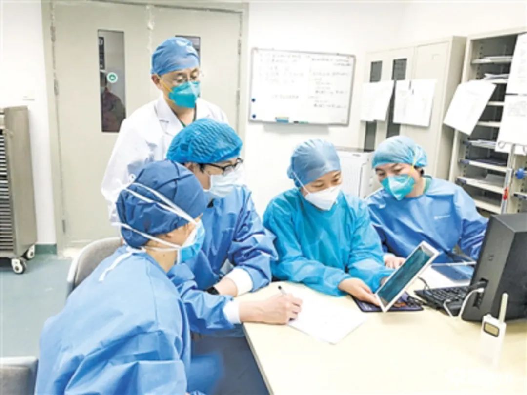 齐鲁医院援鄂医疗队出征追梦人,山东齐鲁医院援鄂医疗出征