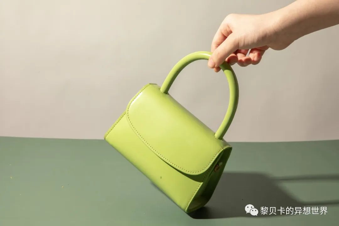 一年四季都可以背的包包性价比高,这9款包包每次背都被人说很好看