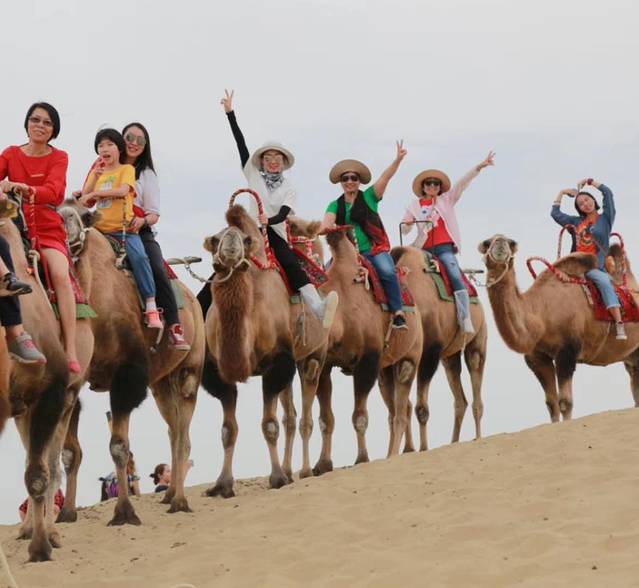 南北疆深度环线8日游,南北疆30天旅游攻略