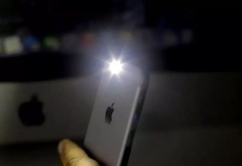 在闲鱼买苹果手机没有盒子,闲鱼上很便宜的iphone可以买吗