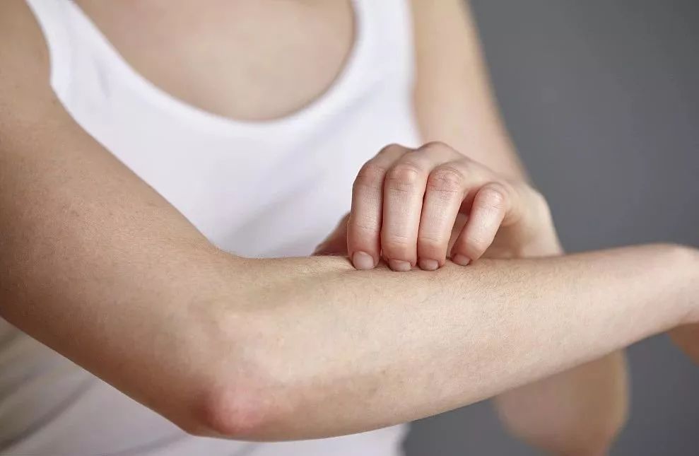 被子放久了潮湿怎么办,被子没有发霉怎么去除异味