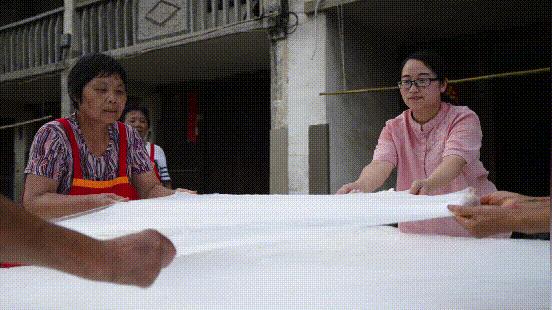 蚕丝被相关报道,桑蚕丝被曝光