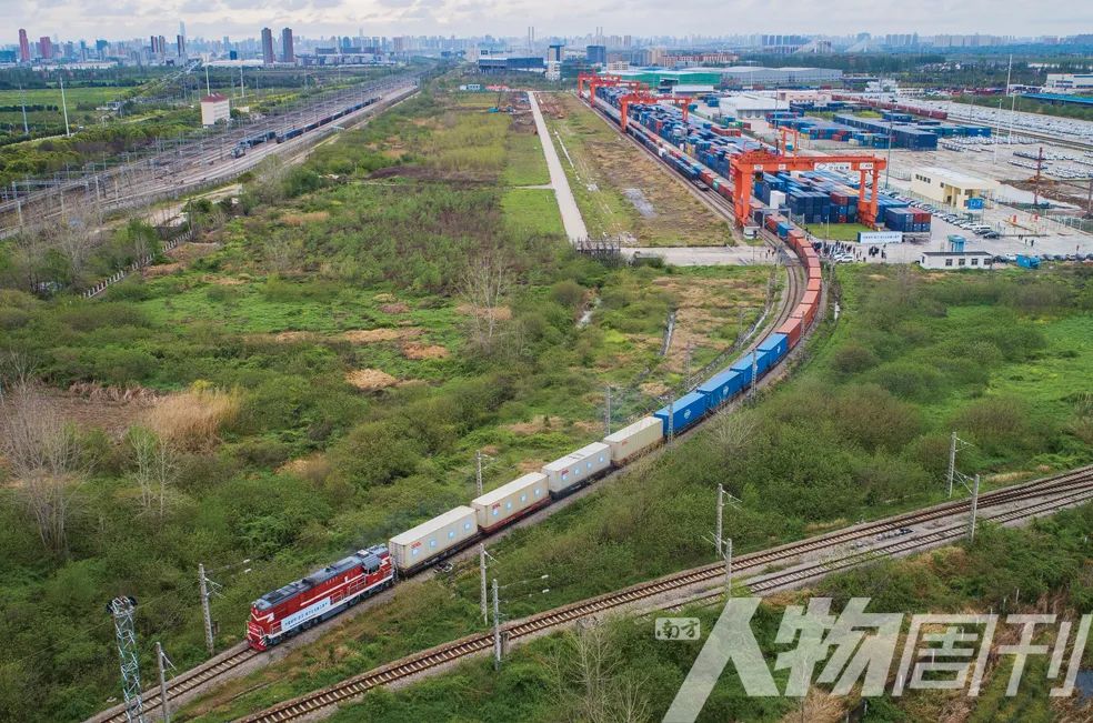 “疫”线物流逆境中成长|封面人物