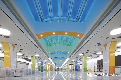 上海地铁的浦东情缘：两个“90后”的互助“轨迹”【纪念】浦东开发开放30周年