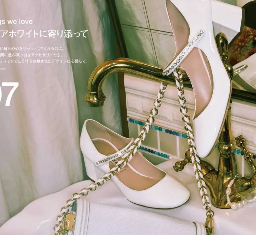 虽然拥有200双鞋，但我平时穿得最多的还是这双