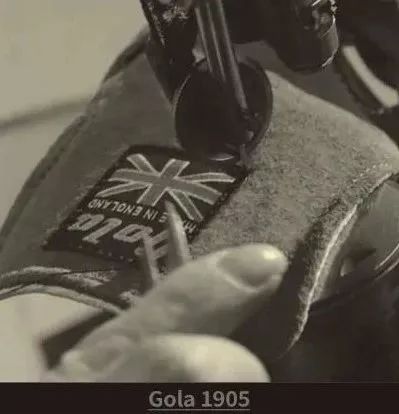 百年老牌的小白鞋,英国小白鞋免鞋带