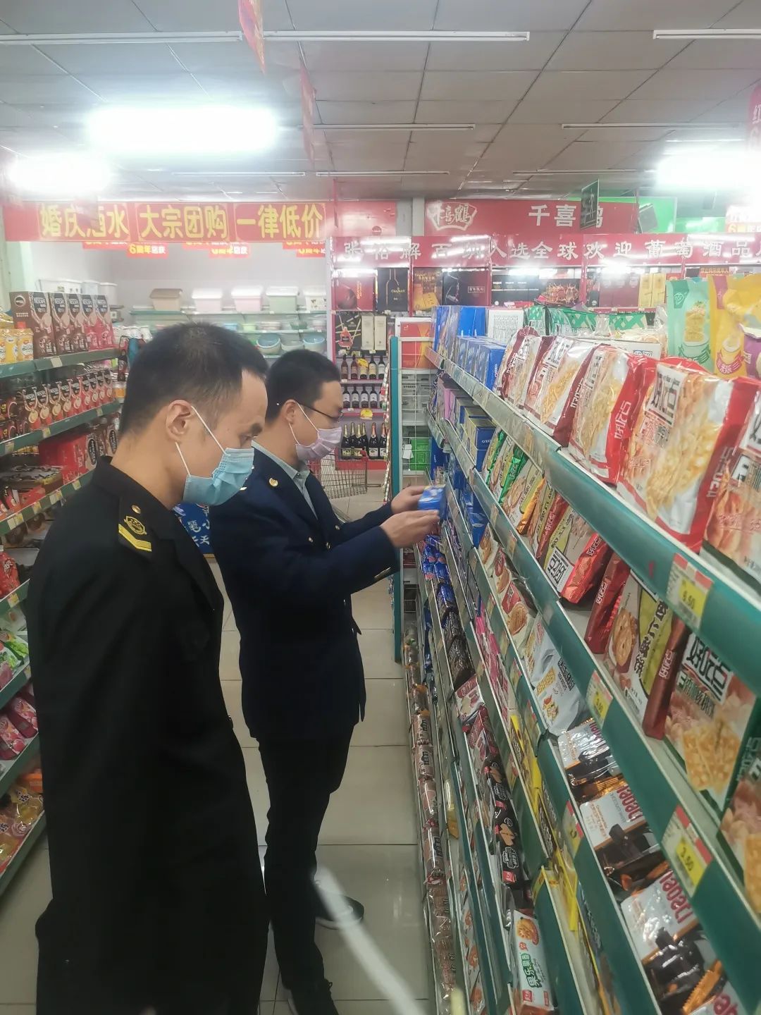 现场直击开学第一天！春风十里，不如学校有你~