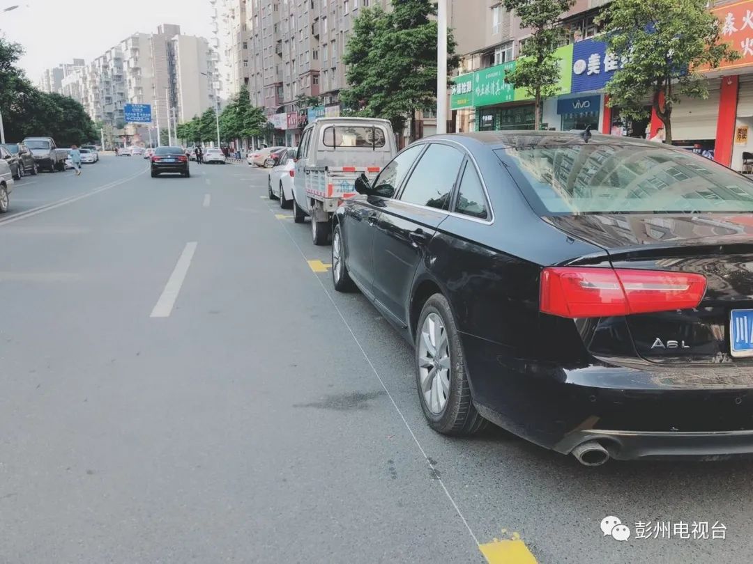 牡丹区小区免费停车,牡丹新城南区门口停车场