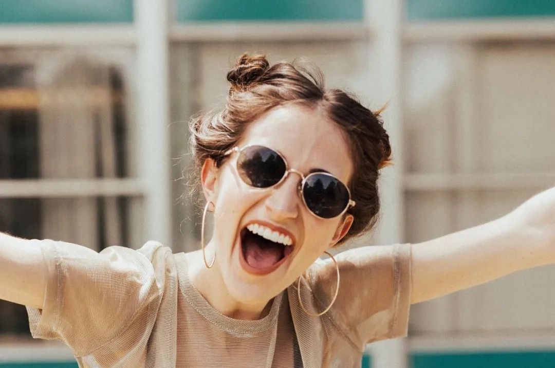 逗女朋友开心的笑话爆笑幽默段子,10个爆笑小段子治愈你的不开心