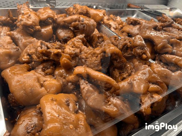 小鲁哥携手万小汇直播探店！小米手环、蒂佳婷面膜走到哪送到哪