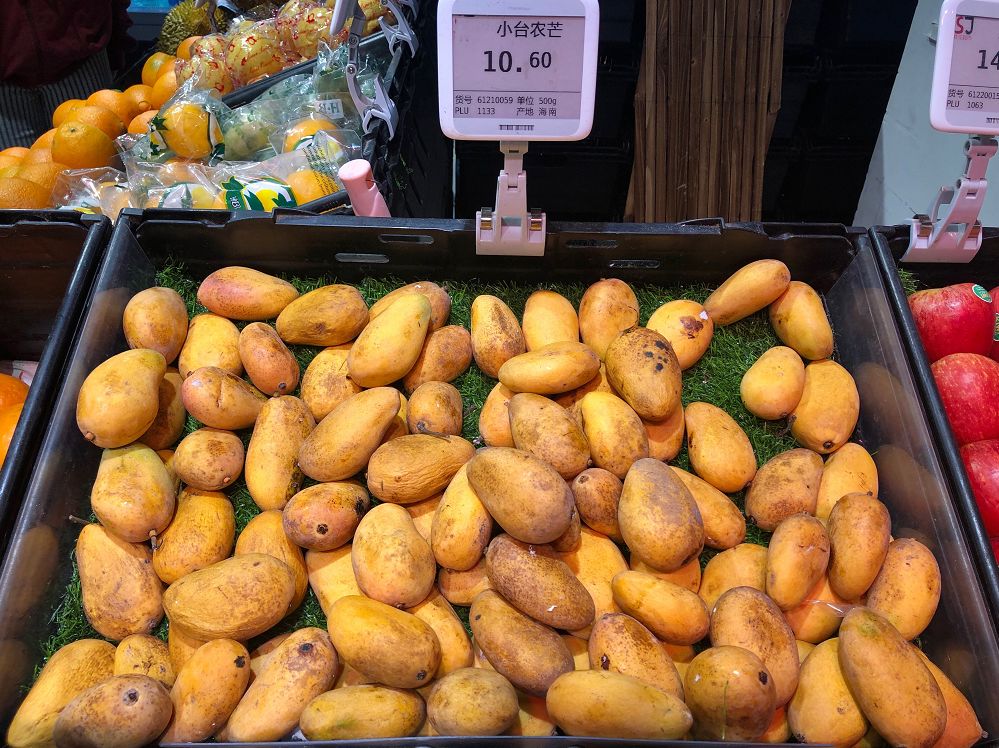 小台农贵妃芒哪个口感好,小台芒香甜滑嫩甜而不腻