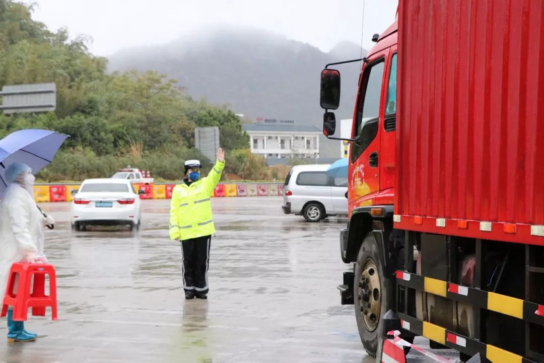 一往无前青春无悔,勇往直前无悔青春