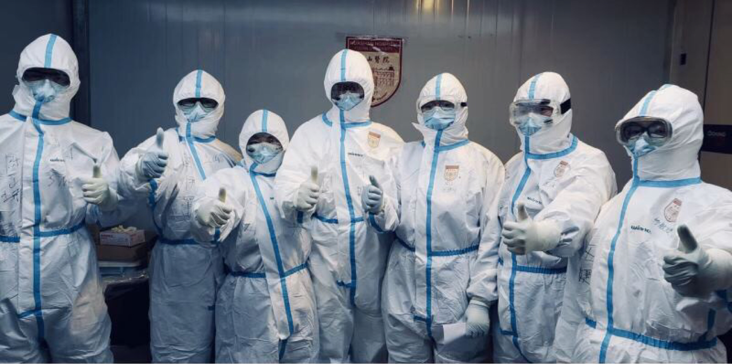 致敬医生大爱无疆,感谢护士致敬医生