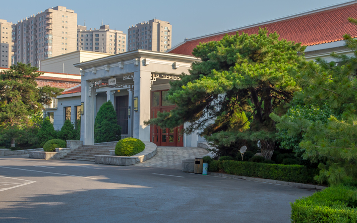 鞍山东山宾馆玉兰花,鞍钢东山宾馆预订