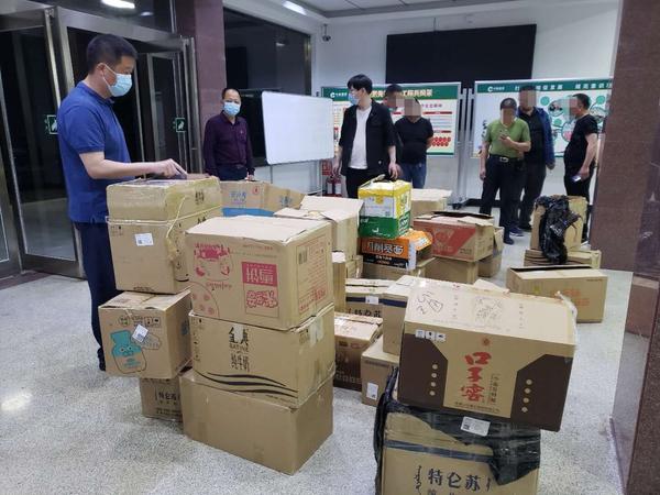 100条假烟被烟草局查到怎么处理,邮寄50条假烟被查