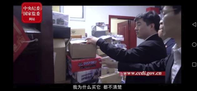 那个总在朋友圈炫富的女孩,昨晚自杀了