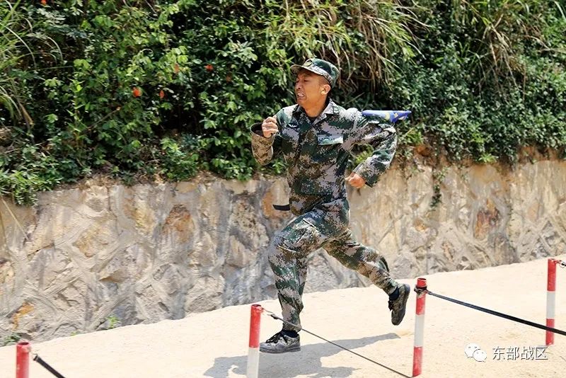 热点|后勤兵,太拼了