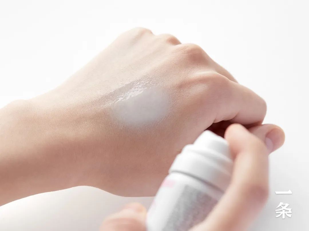 油皮夏日必备喷雾定妆一整天,晚上用控油补水保湿