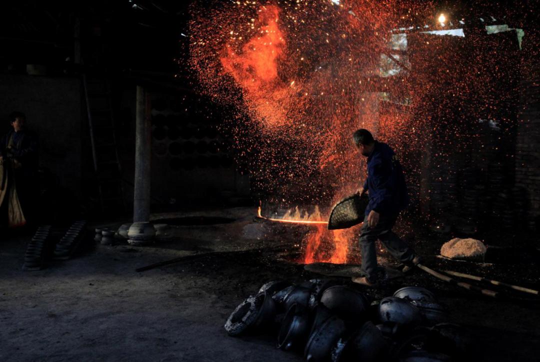 遇见非遗之遇见皮影戏,非遗荥经砂器