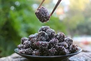 吃杨梅的季节尝一尝春天的味道,昆明又到了吃花的季节