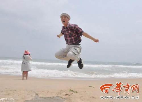 69岁老大爷穷游30国,69岁老汉穷游三十国