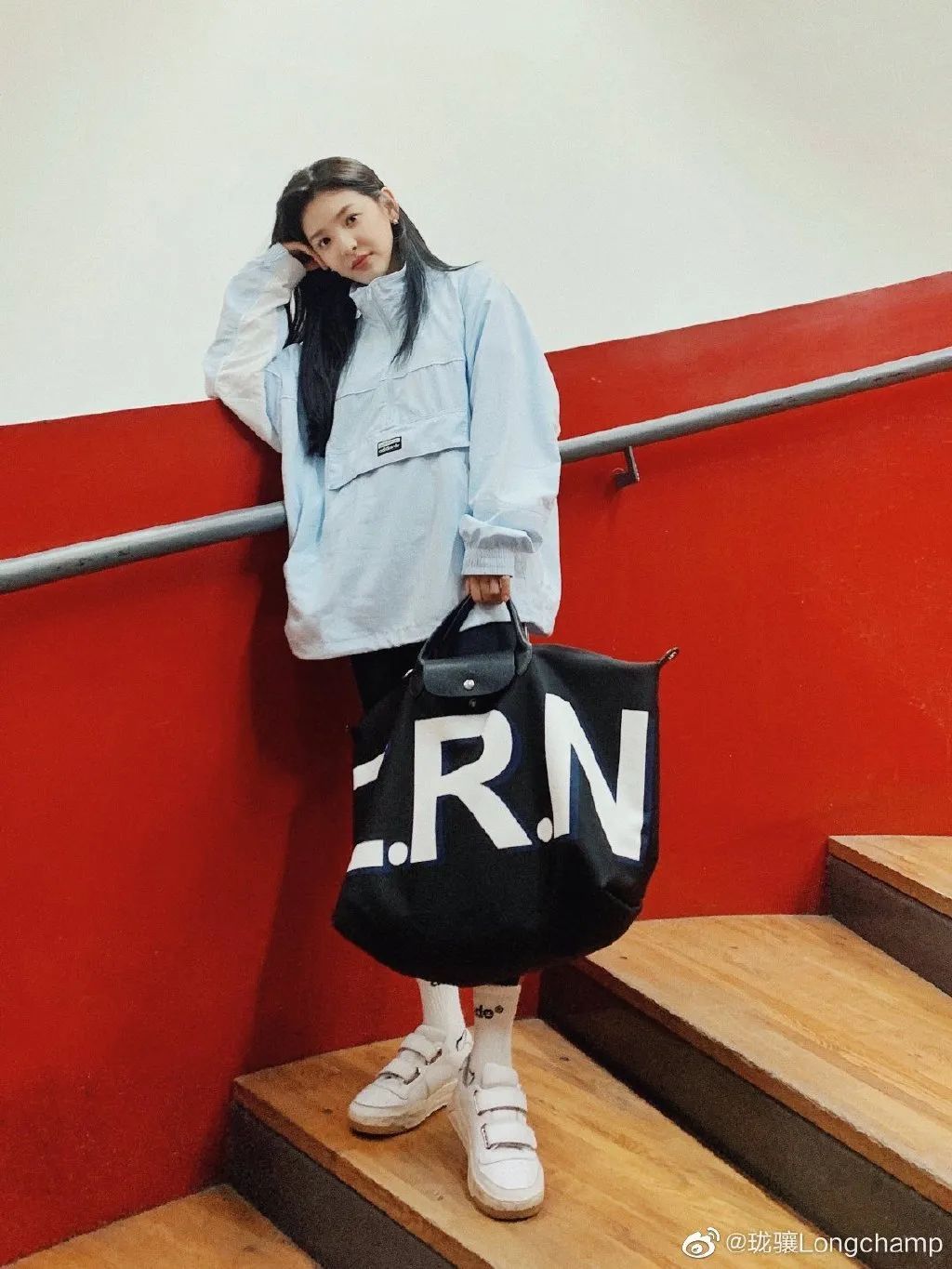 林彦俊firewalking同款衣服,红秀直播间