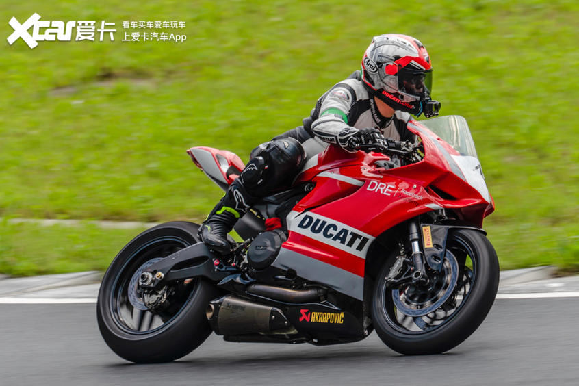 这才是杜卡迪的正确驾驶方法,杜卡迪应该怎么骑才舒服