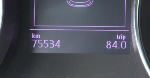 二手车里程数7.5万变26万，车商：里程数不保