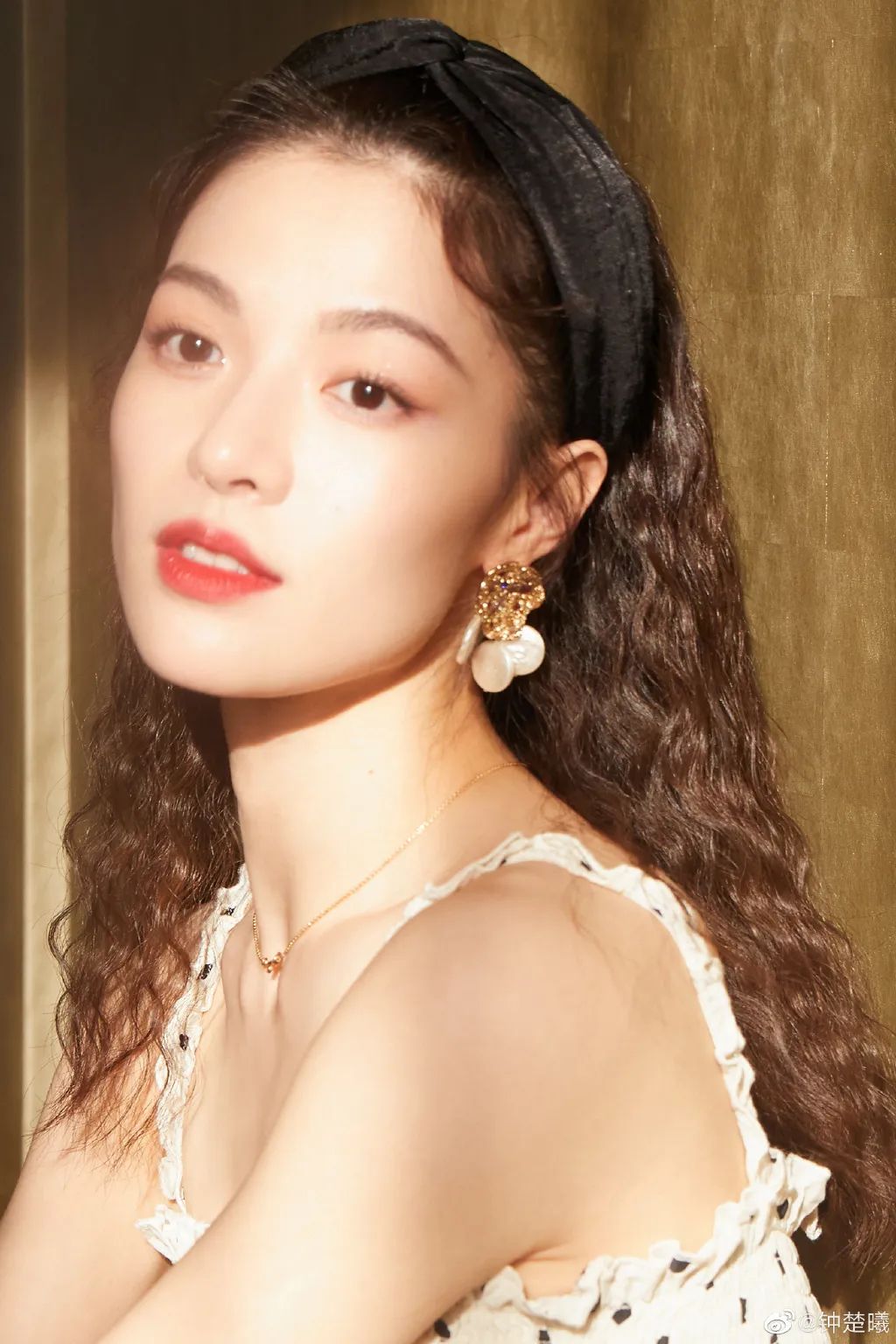 钟楚曦美人计完整视频,钟楚曦美丽秘笈