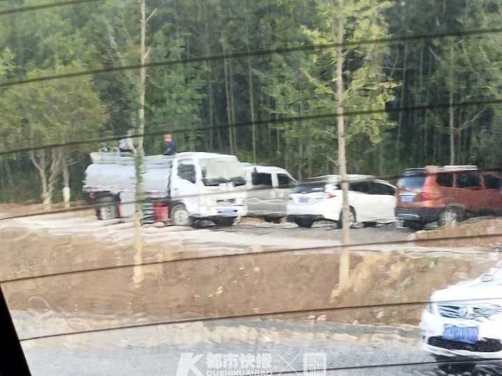 靠摆地摊赚钱的人,摆地摊三种人最赚钱