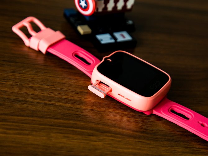 糖猫智能儿童电话手表视频,糖猫teemo搜狗智能机器人r1