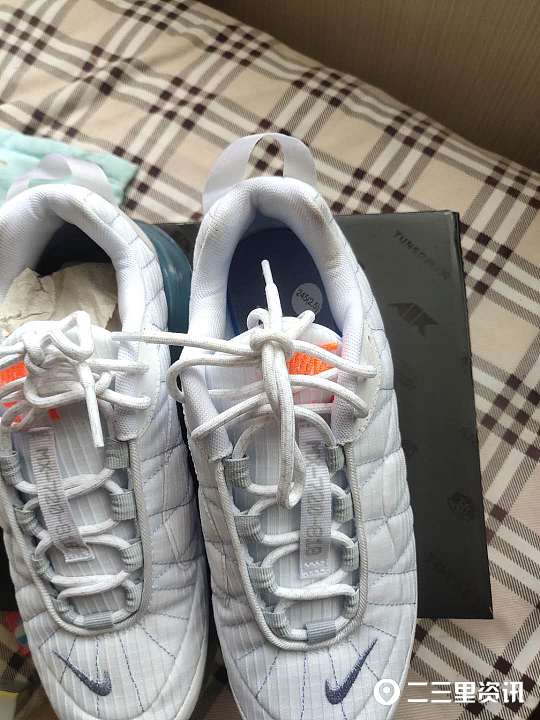 西安男子买球鞋,去实体店买耐克鞋怀疑是假的