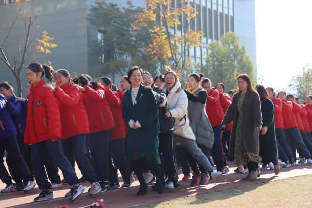在学校骑自行车是什么体验,在学校骑摩托车是种什么样的体验